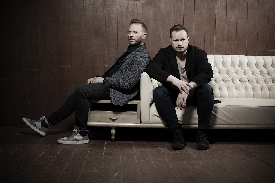 Una noche con Sin&nbsp;Bandera